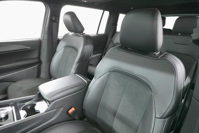 new 2025 Jeep Grand Cherokee L car, priced at $44,062