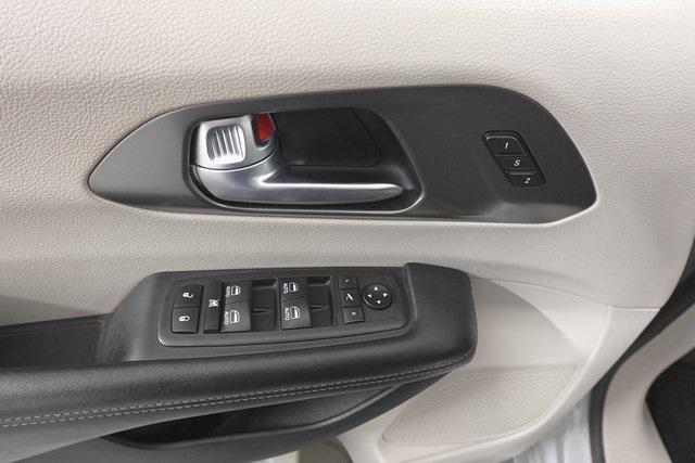 used 2018 Chrysler Pacifica car, priced at $18,494