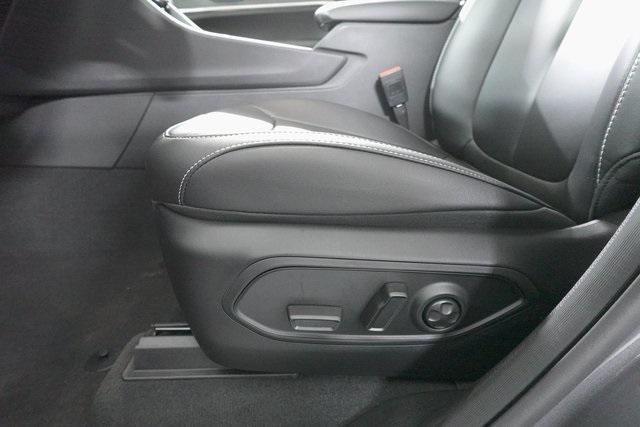new 2025 Jeep Grand Cherokee car, priced at $49,194