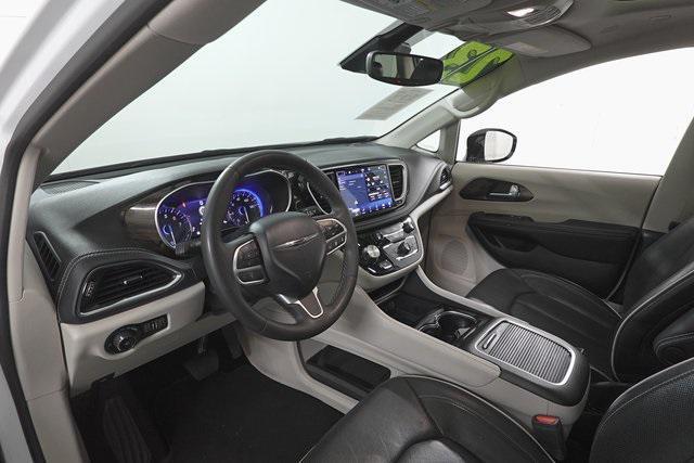 used 2023 Chrysler Pacifica car, priced at $28,995