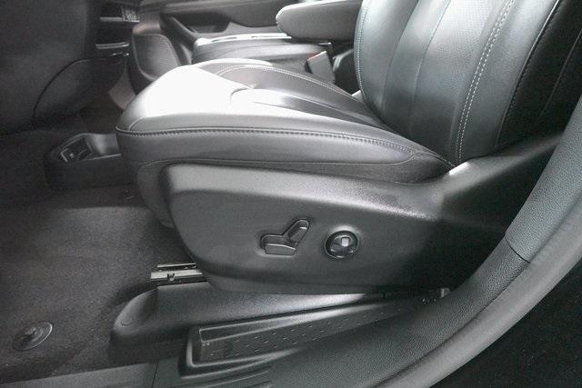 used 2024 Chrysler Pacifica car, priced at $43,865