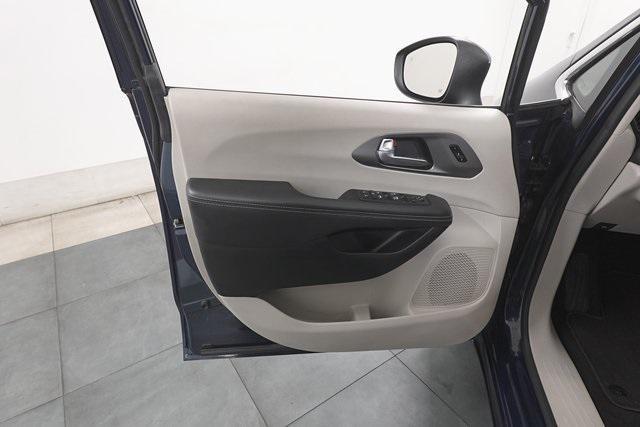 used 2023 Chrysler Pacifica car, priced at $25,495