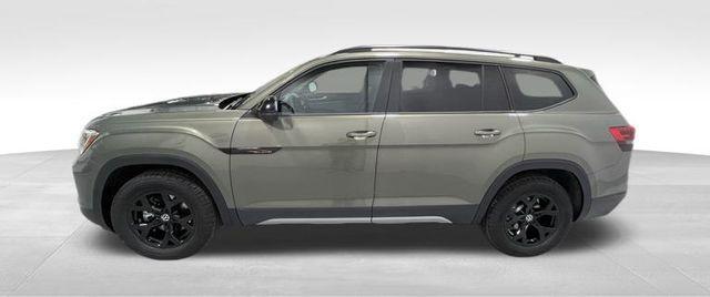 new 2025 Volkswagen Atlas car, priced at $48,649