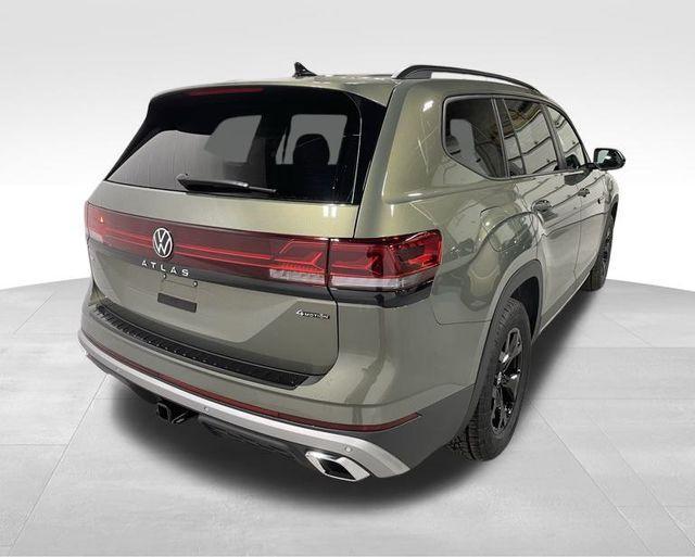 new 2025 Volkswagen Atlas car, priced at $48,649