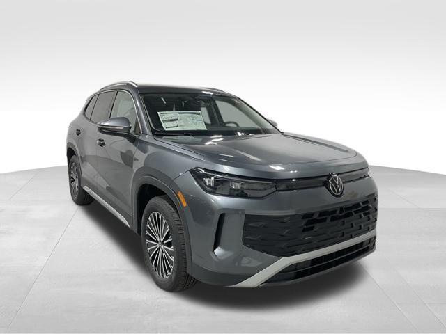 new 2025 Volkswagen Tiguan car, priced at $32,357