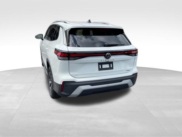 new 2025 Volkswagen Tiguan car, priced at $35,871