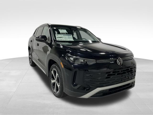 new 2025 Volkswagen Tiguan car, priced at $33,061