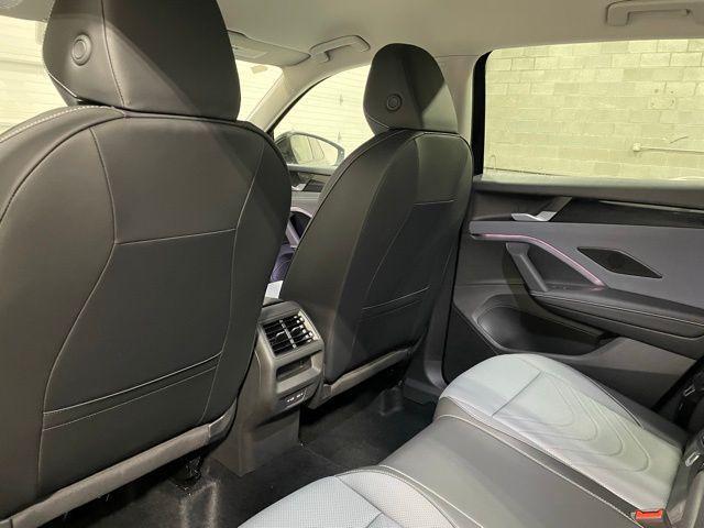 new 2025 Volkswagen Tiguan car, priced at $33,061