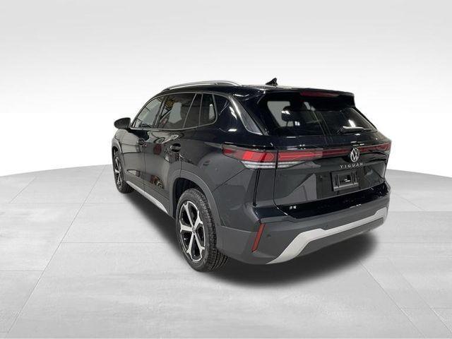 new 2025 Volkswagen Tiguan car, priced at $33,061