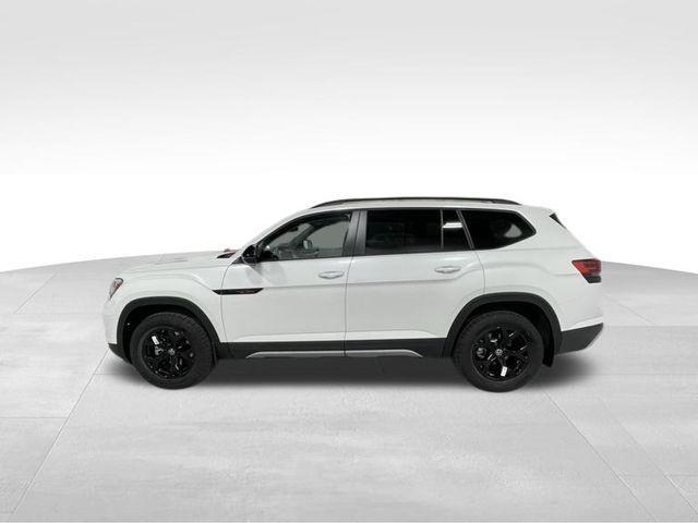 new 2026 Volkswagen Atlas car, priced at $50,681