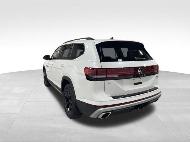 new 2026 Volkswagen Atlas car, priced at $50,681