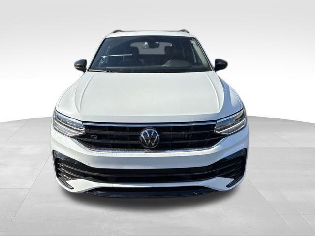 new 2024 Volkswagen Tiguan car, priced at $38,006