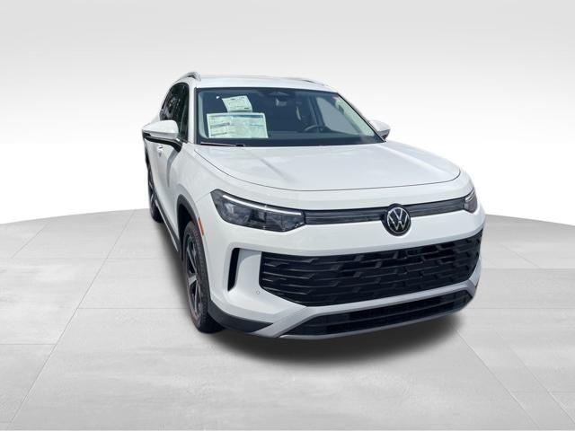 new 2025 Volkswagen Tiguan car, priced at $35,311