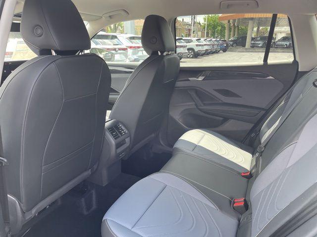 new 2025 Volkswagen Tiguan car, priced at $35,311