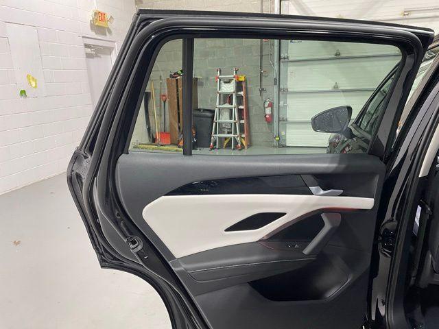 new 2025 Volkswagen Tiguan car, priced at $35,871