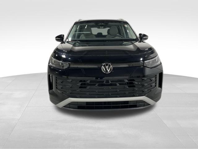 new 2025 Volkswagen Tiguan car, priced at $35,871
