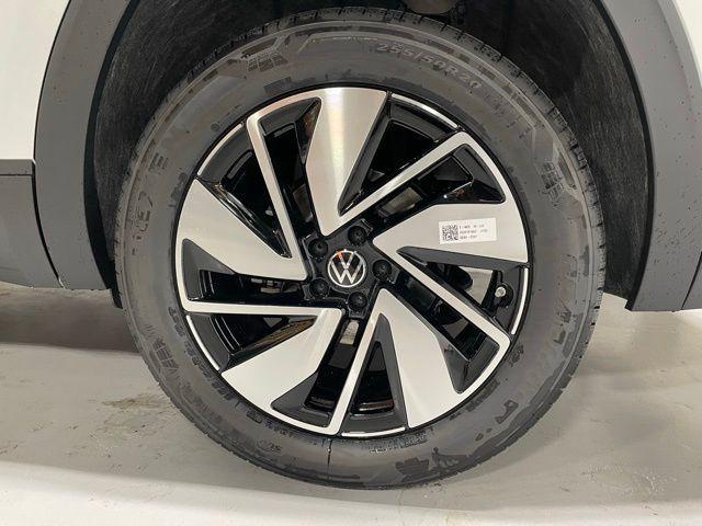 new 2026 Volkswagen Atlas car, priced at $49,450