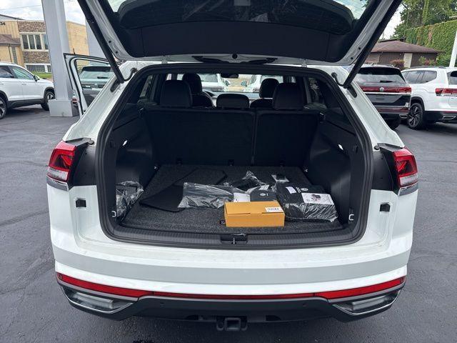new 2025 Volkswagen Atlas Cross Sport car, priced at $46,286