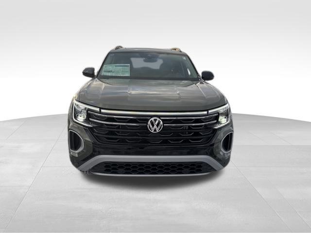 new 2025 Volkswagen Atlas car, priced at $47,951