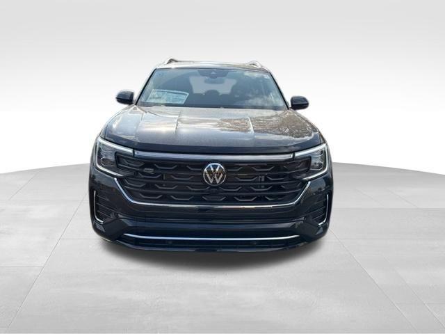 new 2025 Volkswagen Atlas car, priced at $54,736