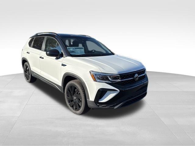 new 2024 Volkswagen Taos car, priced at $33,468