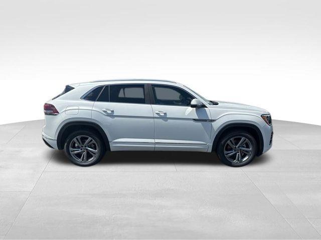 new 2024 Volkswagen Atlas Cross Sport car, priced at $48,896