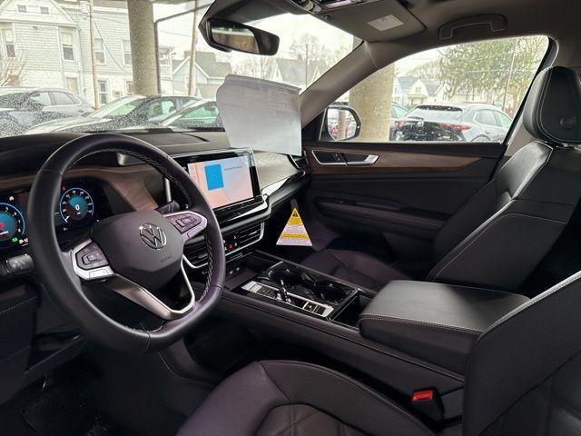 new 2025 Volkswagen Atlas car, priced at $47,987