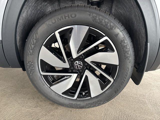 new 2025 Volkswagen Atlas car, priced at $47,987