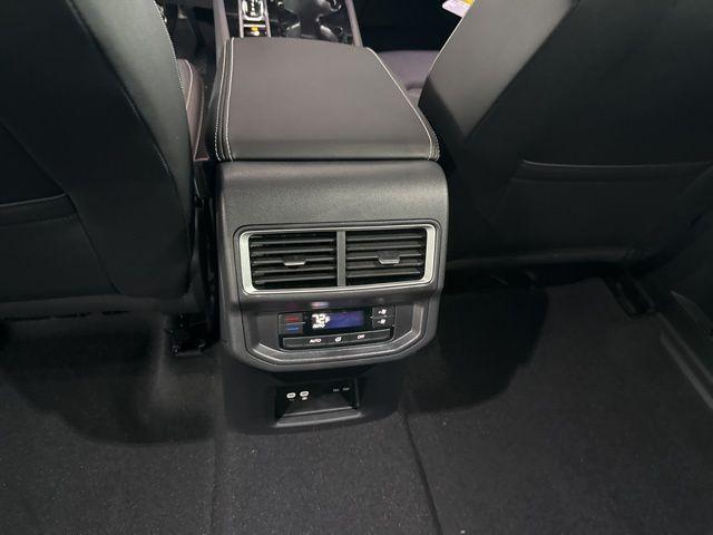 new 2025 Volkswagen Atlas car, priced at $47,987