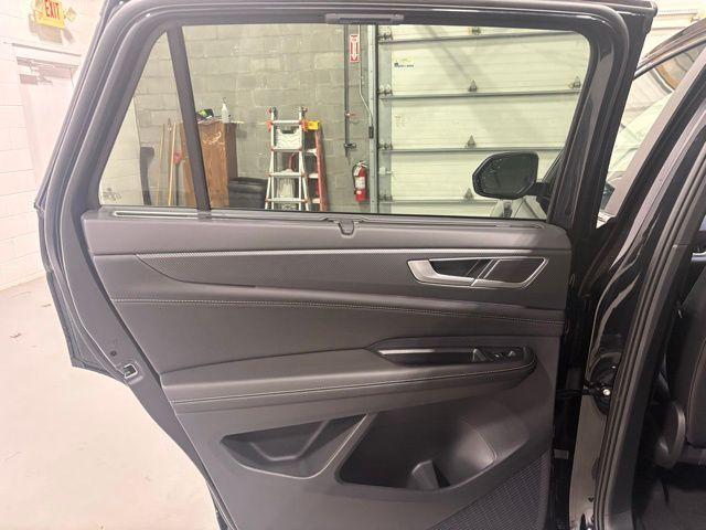 new 2026 Volkswagen Atlas Cross Sport car, priced at $50,471