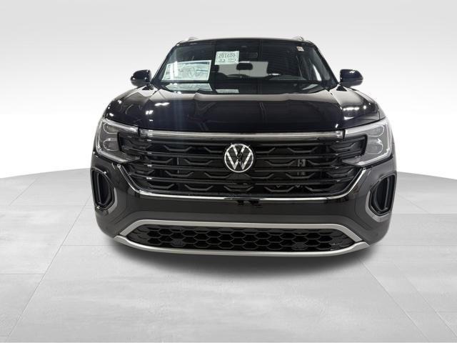 new 2026 Volkswagen Atlas Cross Sport car, priced at $50,471