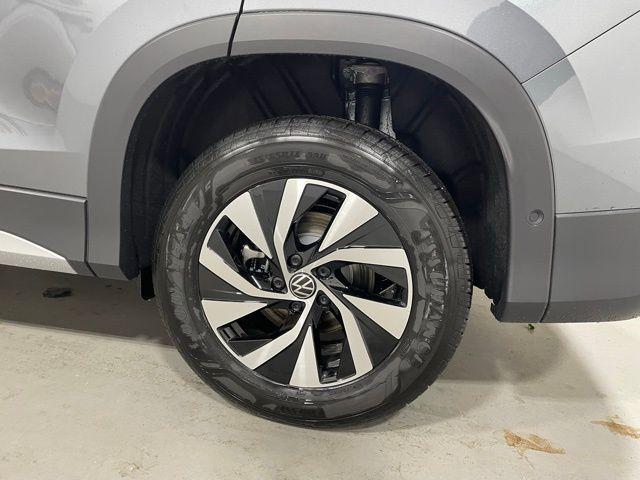 new 2026 Volkswagen Tiguan car, priced at $33,881