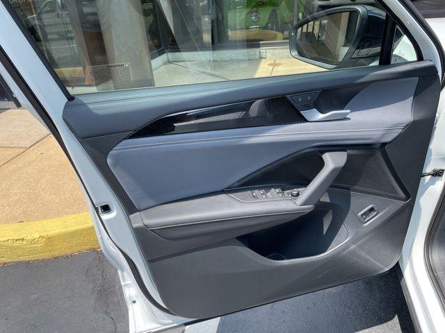 new 2025 Volkswagen Tiguan car, priced at $39,504