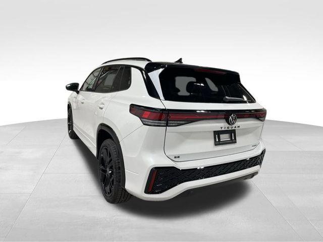 new 2025 Volkswagen Tiguan car, priced at $39,702