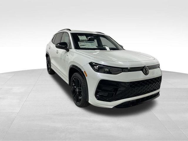 new 2025 Volkswagen Tiguan car, priced at $39,702
