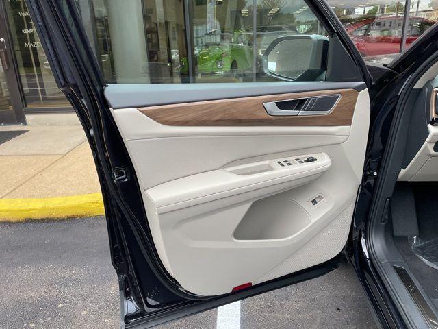 new 2026 Volkswagen Atlas car, priced at $48,915