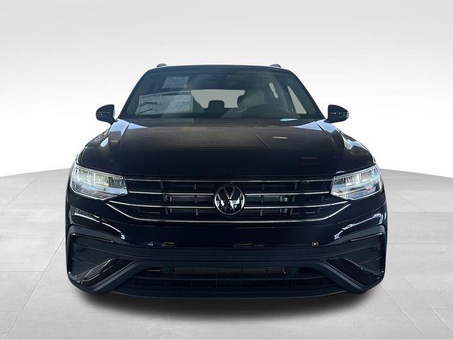 new 2024 Volkswagen Tiguan car, priced at $31,781