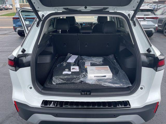 new 2025 Volkswagen Tiguan car, priced at $37,199