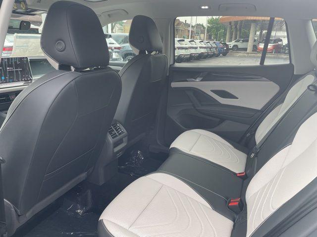new 2025 Volkswagen Tiguan car, priced at $37,199