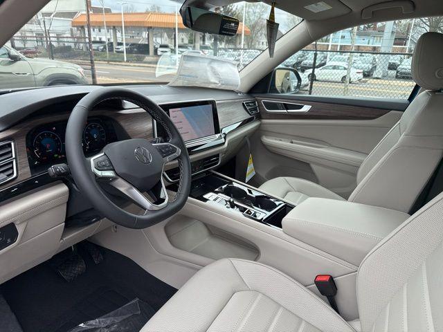 new 2025 Volkswagen Atlas car, priced at $50,826