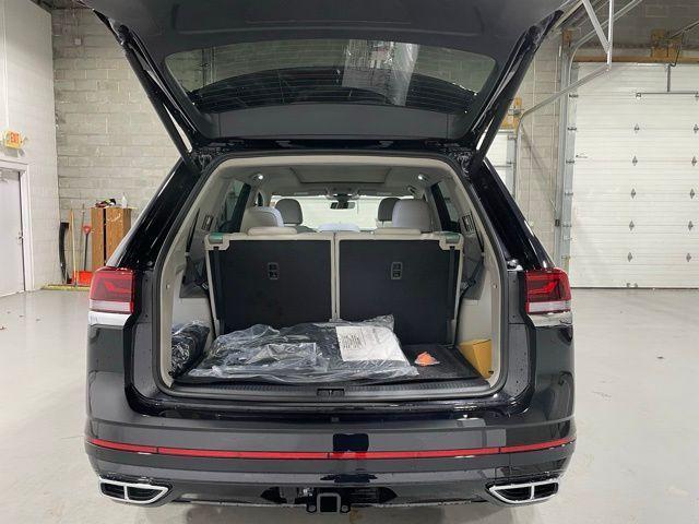 new 2026 Volkswagen Atlas car, priced at $56,443