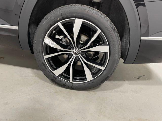 new 2026 Volkswagen Atlas car, priced at $56,443