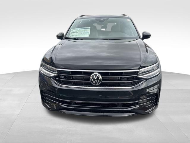 new 2024 Volkswagen Tiguan car, priced at $37,501