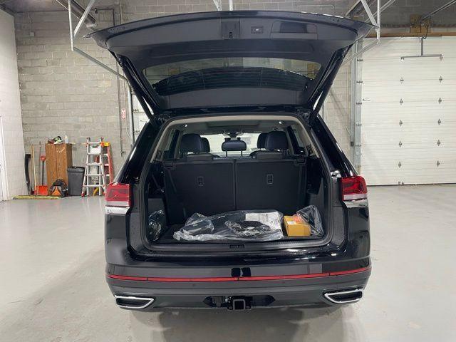 new 2026 Volkswagen Atlas car, priced at $51,238