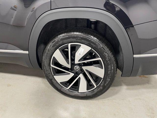 new 2026 Volkswagen Atlas car, priced at $51,238