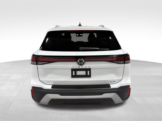 new 2025 Volkswagen Tiguan car, priced at $36,351