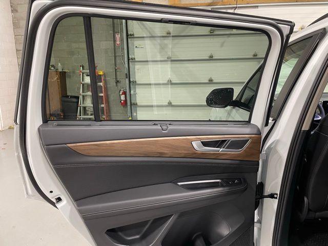 new 2026 Volkswagen Atlas car, priced at $48,870