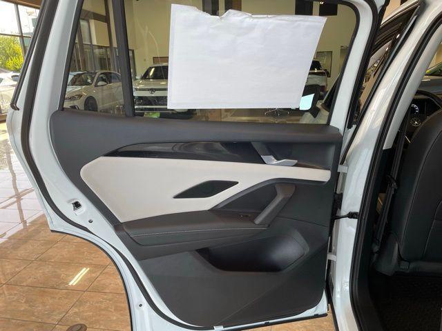 new 2025 Volkswagen Tiguan car, priced at $36,291