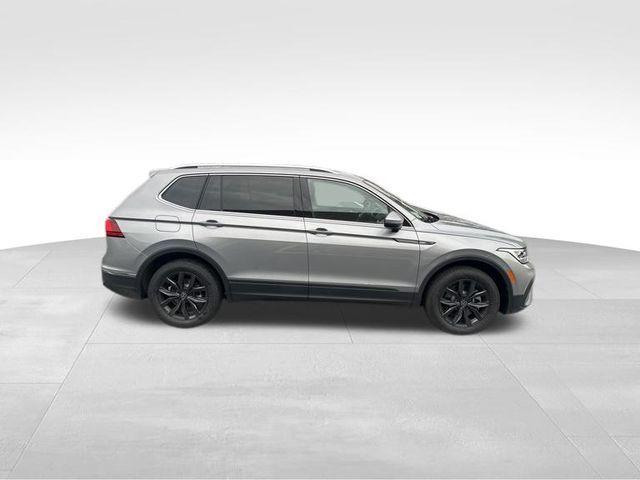 new 2024 Volkswagen Tiguan car, priced at $35,701