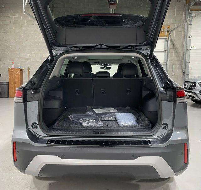 new 2025 Volkswagen Tiguan car, priced at $35,339